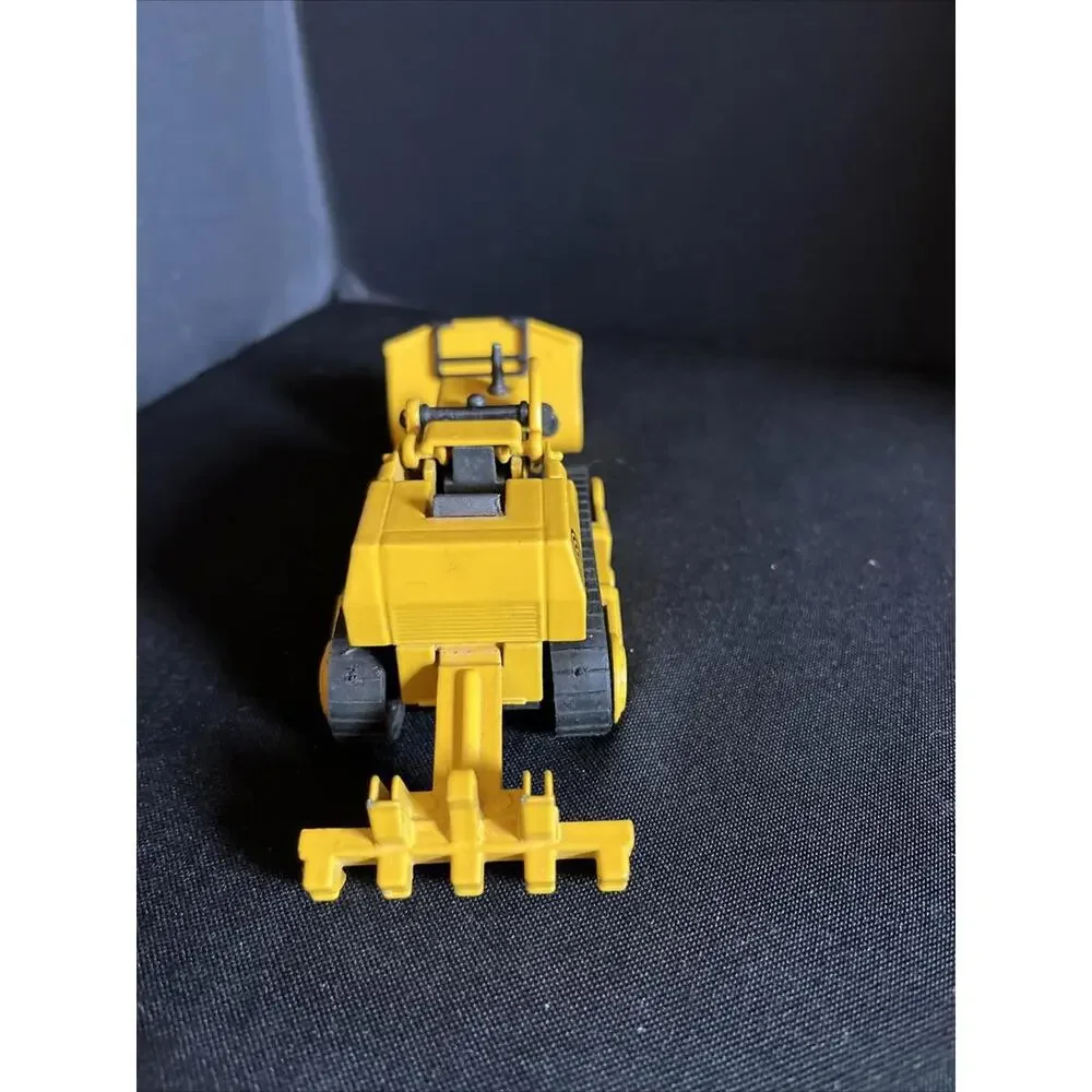 Majorette- Enterprise, Bulldozer - #2103920 -1/56 Ech.